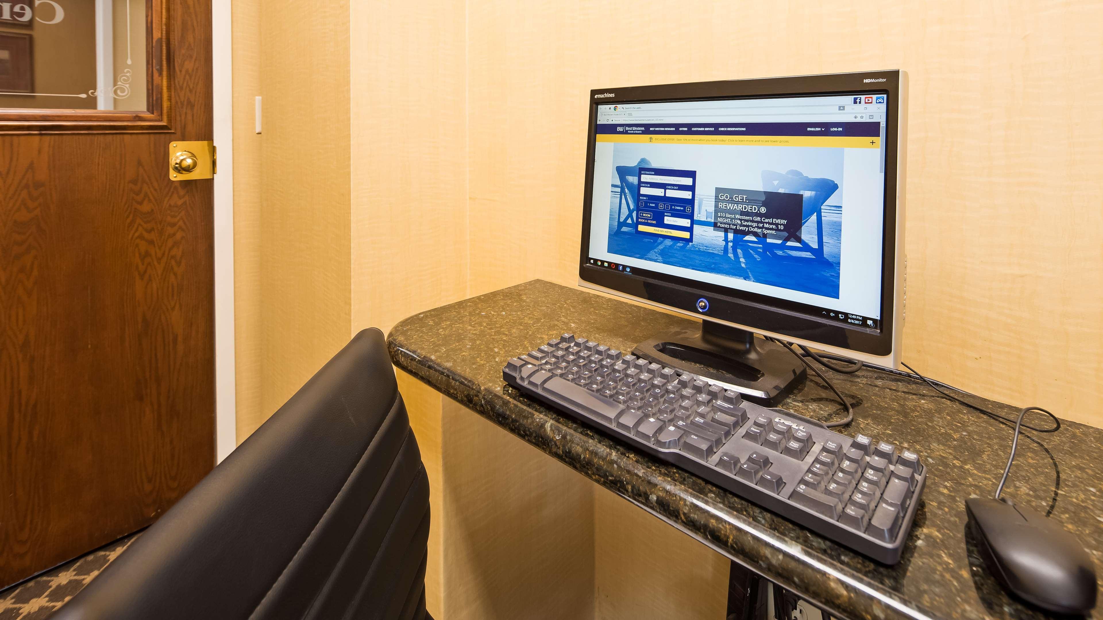 Best Western University Inn Ithaca Exterior photo