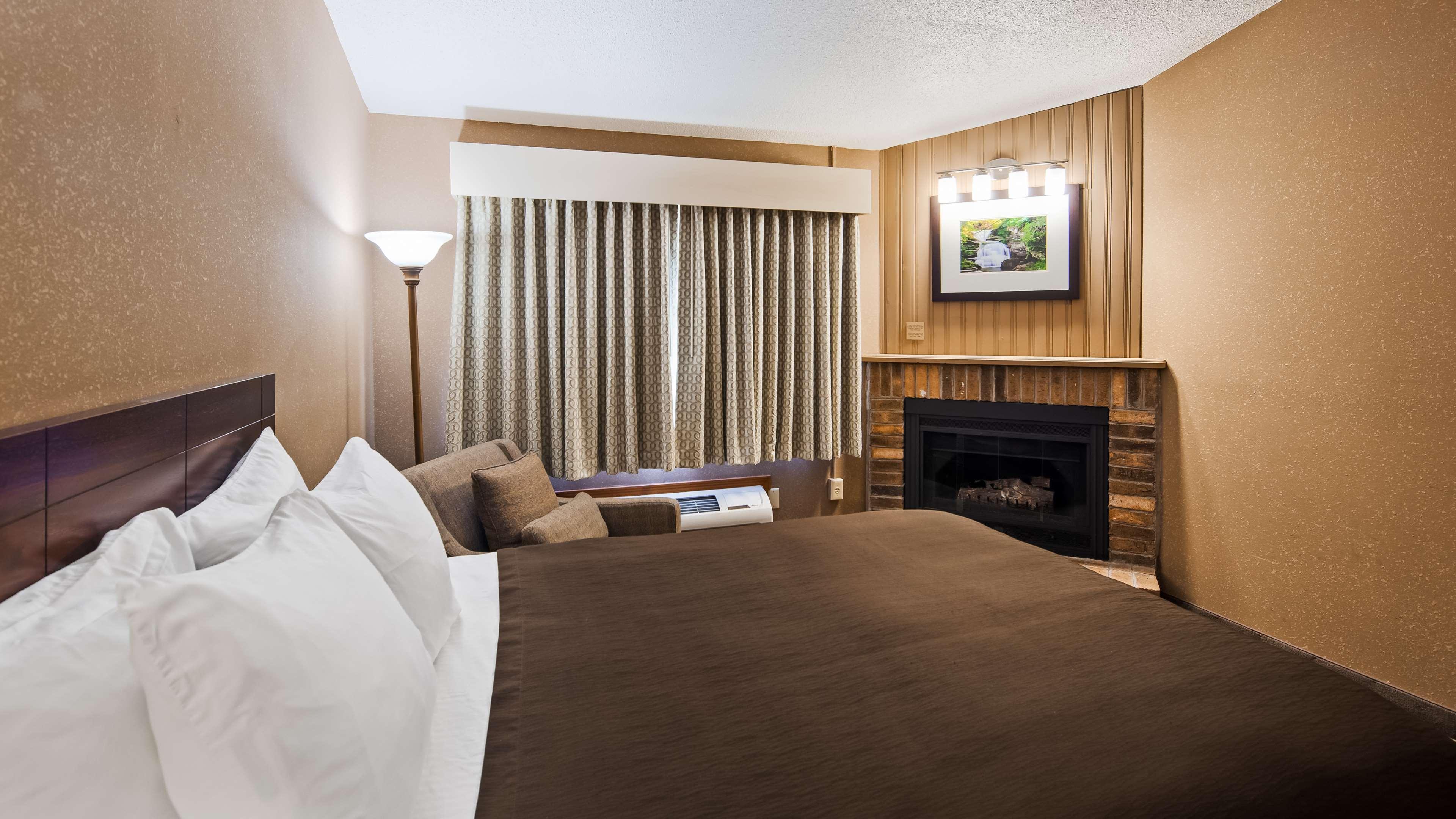 Best Western University Inn Ithaca Exterior photo