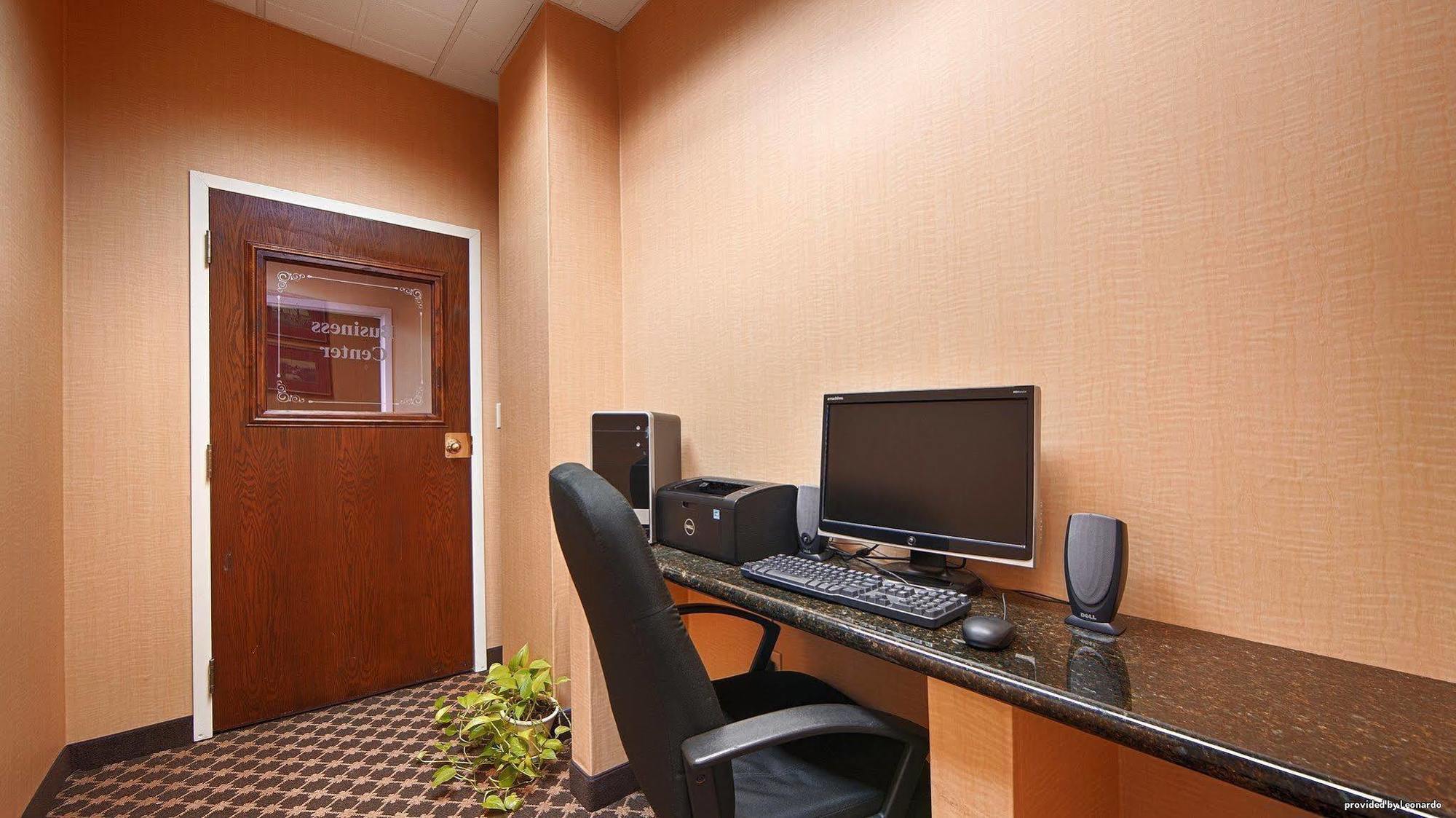 Best Western University Inn Ithaca Exterior photo