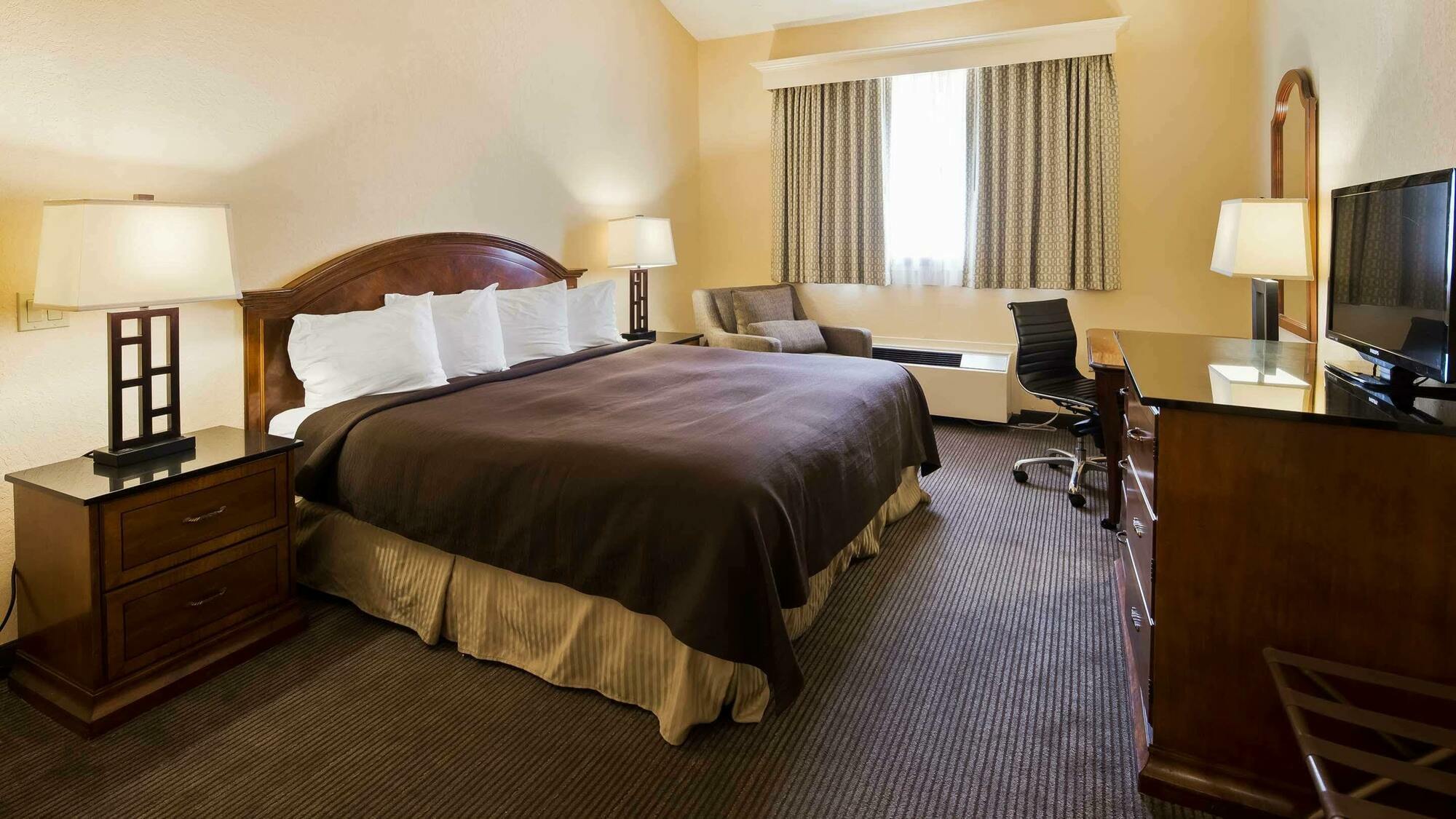 Best Western University Inn Ithaca Exterior photo